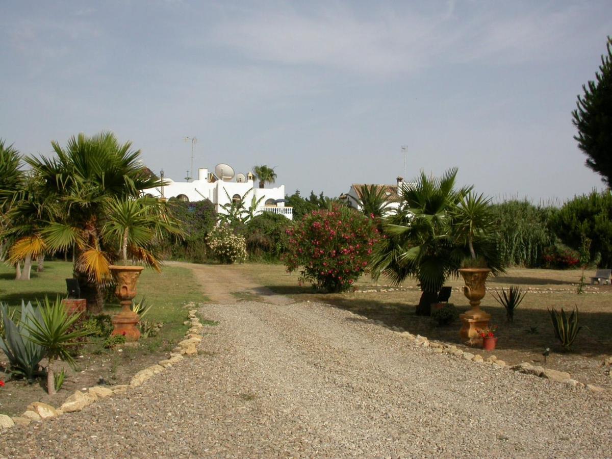 Malyma With 2 And 1 Apartment, Front 10,000m2 Botanic Garden Willa Zahora